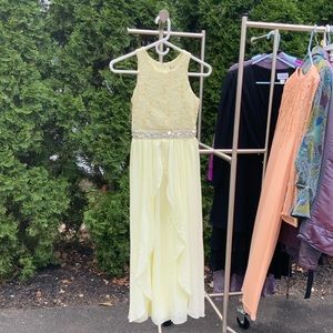 Pretty Yellow Girl’s Dress